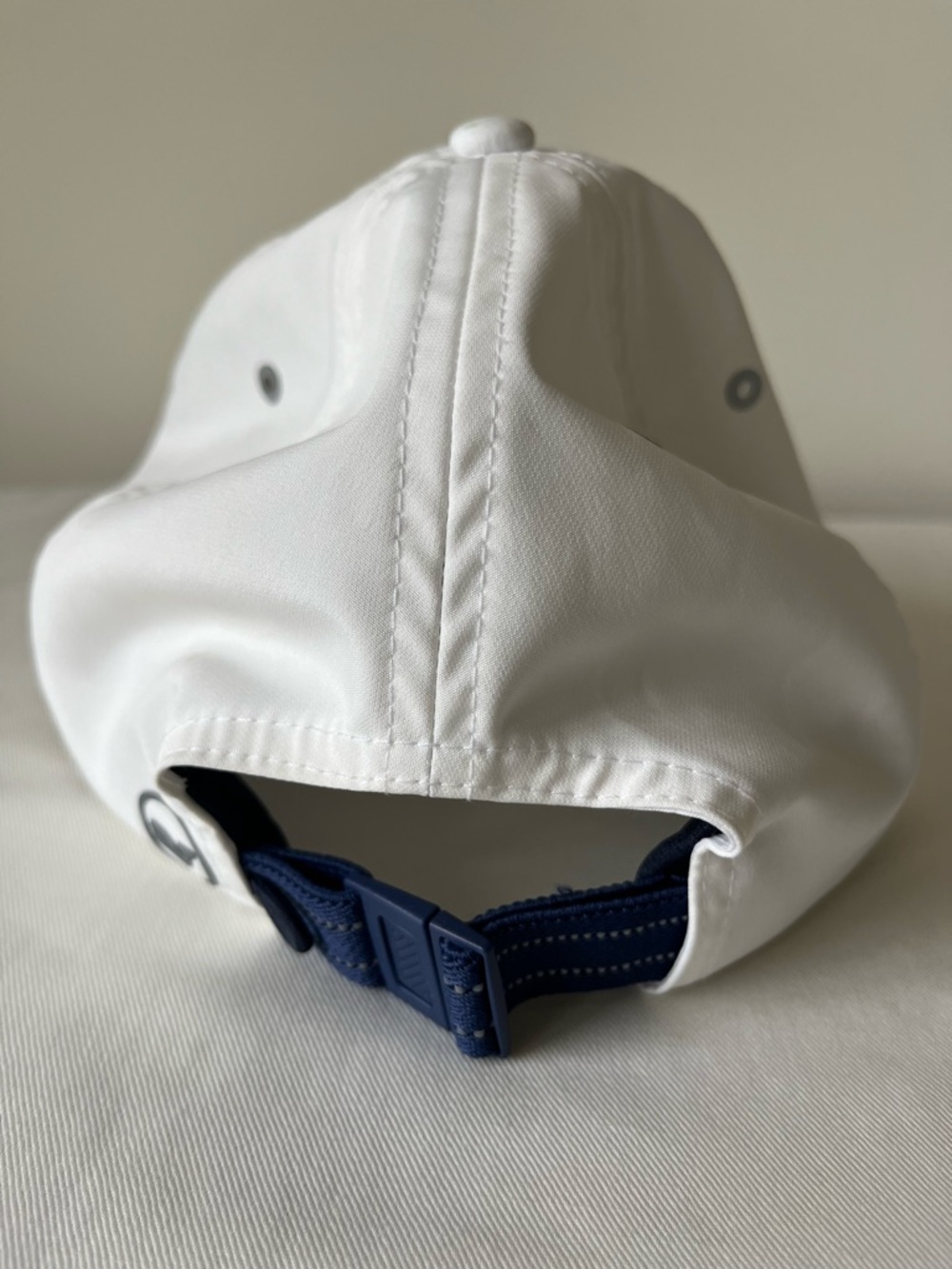 Vinyard Vines Performance Baseball Hat - Picture 5 of 6
